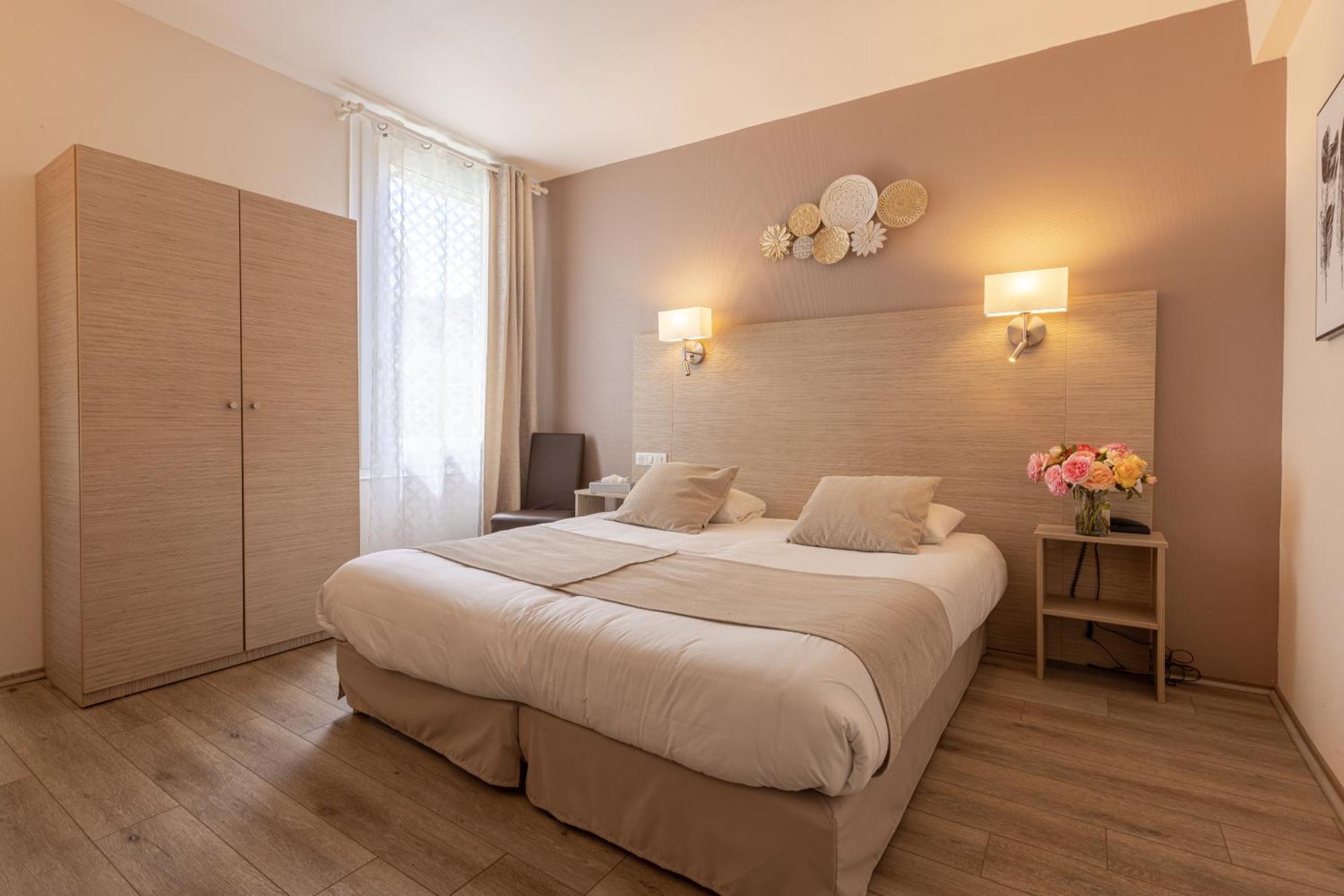 Hotel The Originals City, De Bordeaux,
